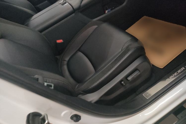 Used Honda Avancier 2017 240TURBO Two-Wheel Drive Premium Edition
