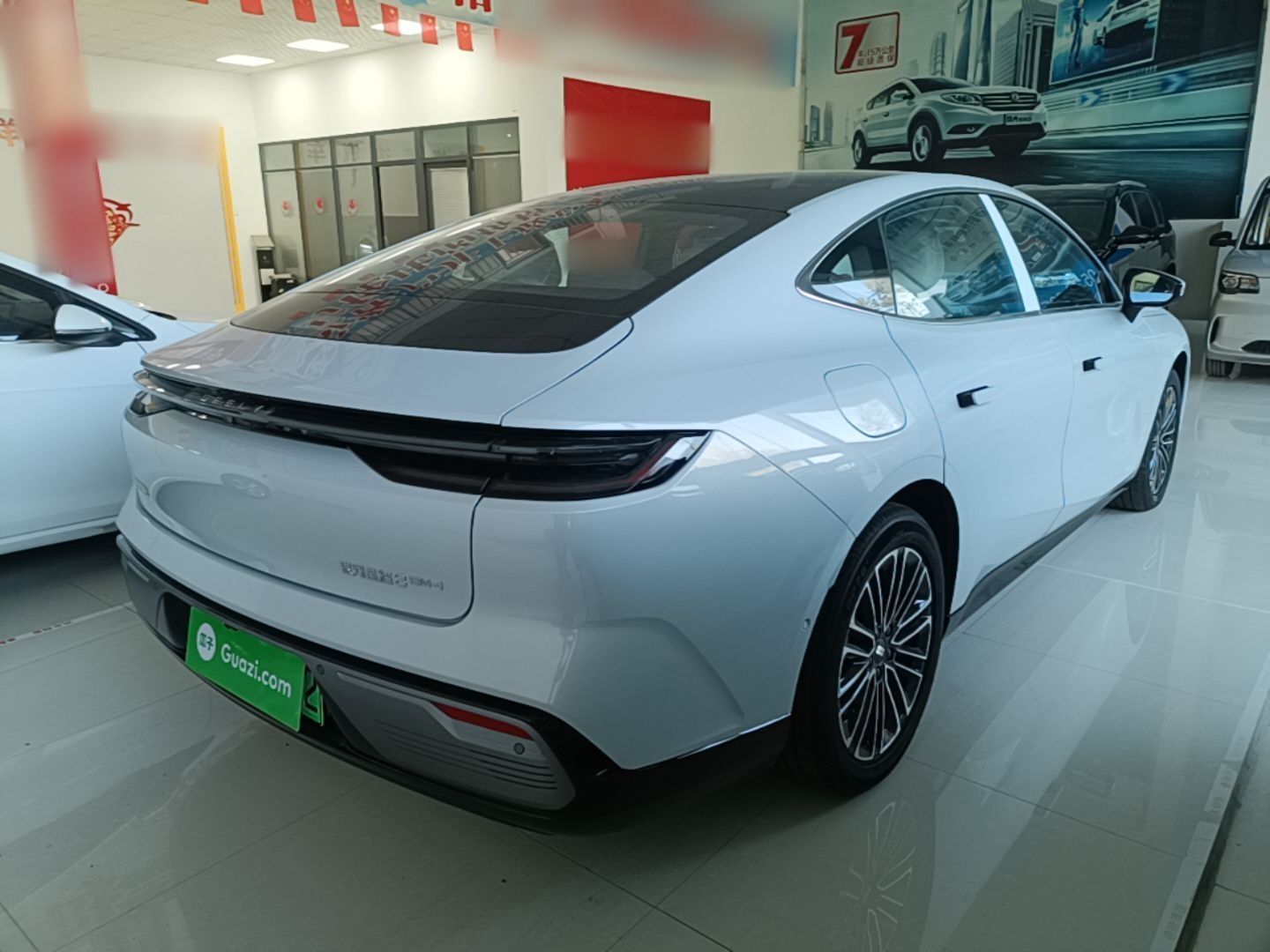 Geely Galaxy 8 2025 60km EM-i Luxury Edition - Luxury Enjoyment — снимка 6