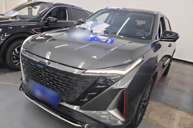 Used CHANGAN OSHAN Z6 2023 Blue Whale 1.5T DCT Smart Edition