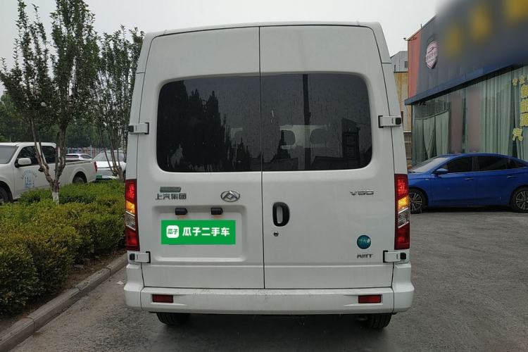 Used SAIC MAXUS Xintu V80 2024 Aotong Value Edition 6AMT Short Wheelbase Mid-Roof Model 127 Ps 5/6 Seats