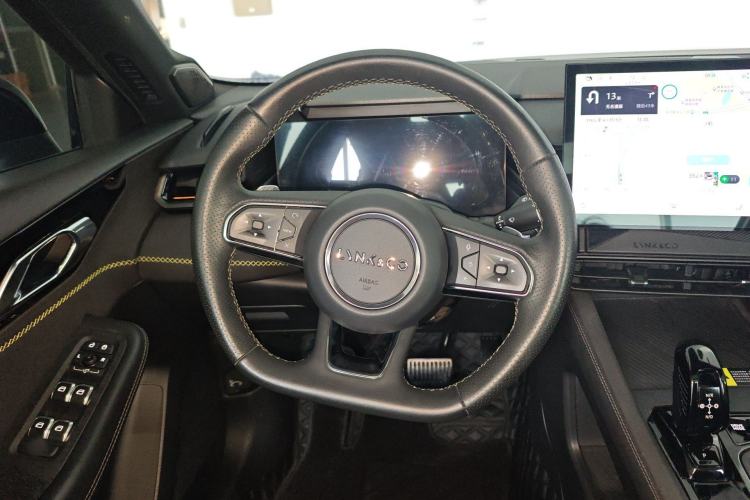 Used Lynk & Co 03 2023 2.0TD DCT H-Power Halo Steering Wheel