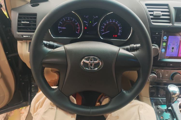 Used Toyota Highlander 2012 2.7L Two-Wheel Drive 7-Seater Elite Edition
