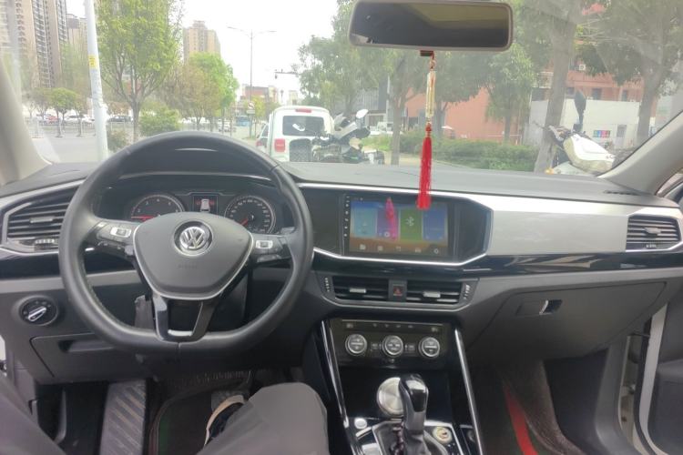 Used Volkswagen Tayron 2019 330TSI Two-Wheel Drive Luxury Model China VI Standard Center Console