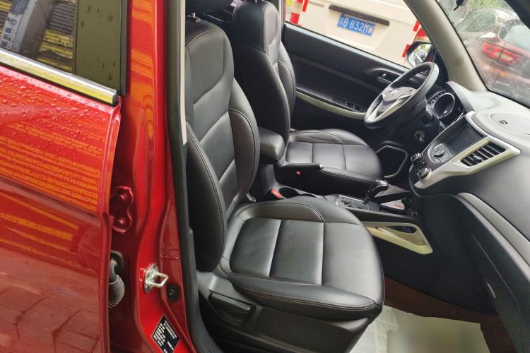 Used CHANGAN CS35 2016 1.6L Automatic Luxury Model China IV Standard
