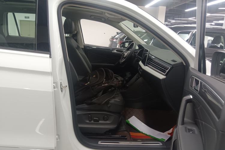 Used Volkswagen Tiguan L 2024 330TSI Automatic Two-Wheel Drive R-Line Enhanced Edition
