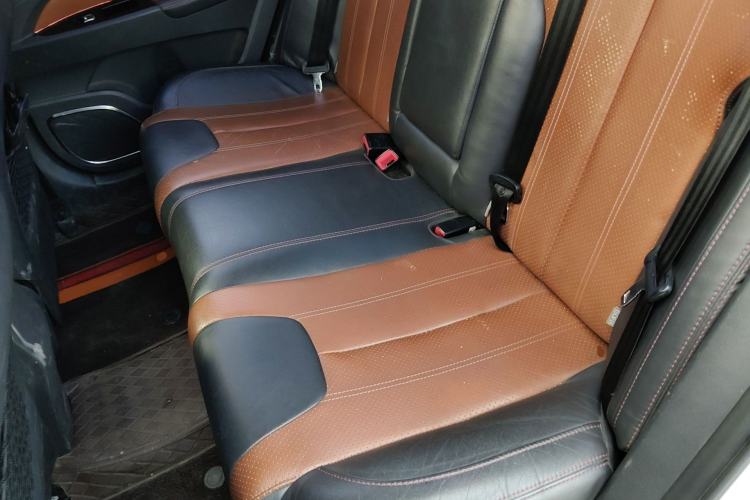 Used BYD Qin New Energy 2015 1.5T Dual-Crown Flagship Edition Left Rear Seat