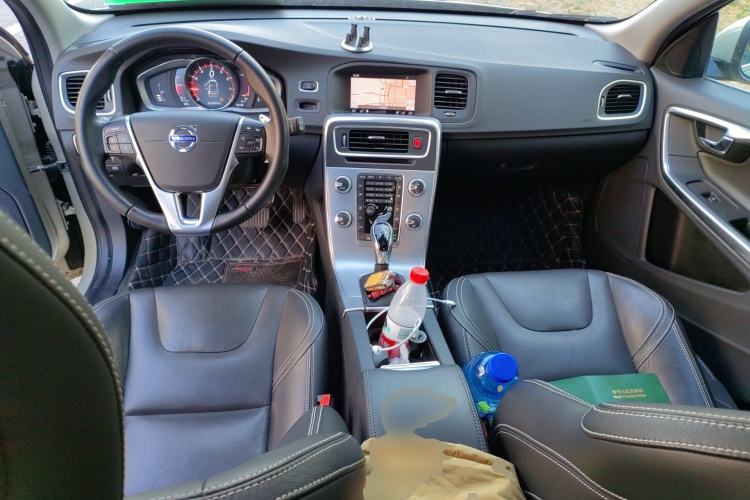 Used Volvo V60 2017 T5 Zhiya Edition China V Standard
