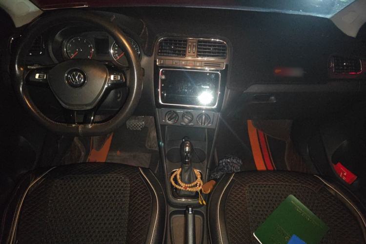 Used Volkswagen Polo 2018 1.5L Automatic Enjoyment Model Center Console