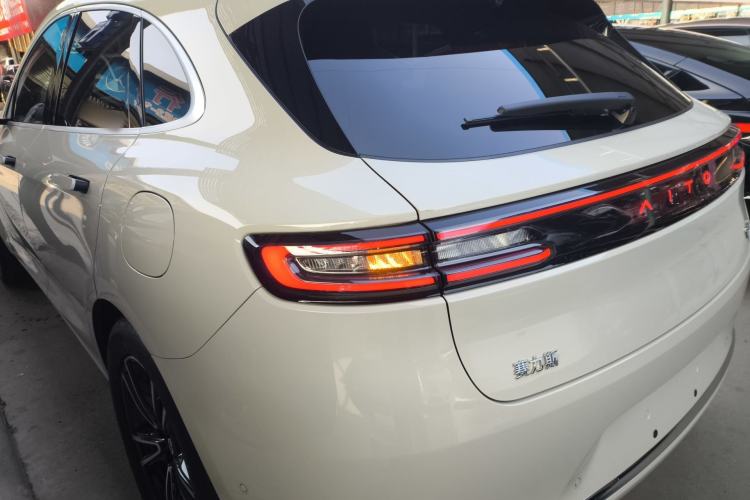 Used Hima AITO M5 2025 Extended-Range Ultra Rear-Wheel-Drive Version Rear Left 45 Deg