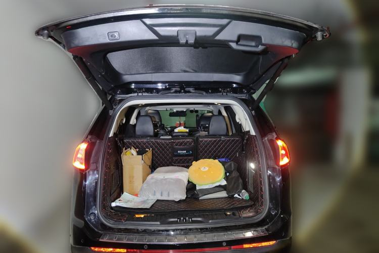 Used Ford Edge 2018 EcoBoost 245 Four-Wheel Drive Titanium 7-Seater Trunk