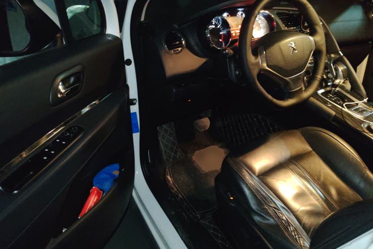 Used Peugeot 3008 2013 1.6THP Automatic Prestige Edition Driver Seat