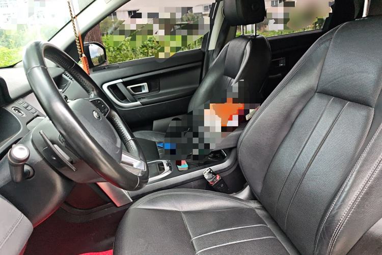 Used Land Rover Discovery Sport 2019 240 PS SE Version China VI Standard
