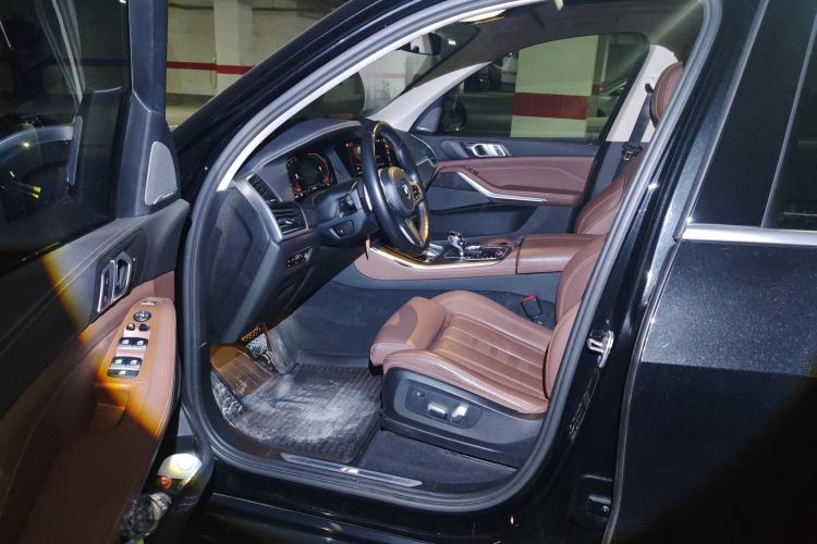 Used BMW X5 2021 xDrive40i M Sport Package
