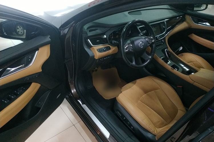 Used Buick LaCrosse 2018 28T Luxury Model
