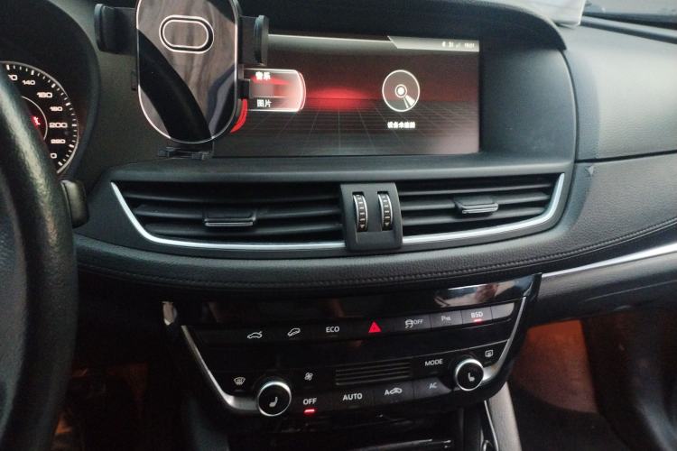 Used BORGWARD BX7 2016 28T Four-Wheel Drive Flagship Version 5 Seats