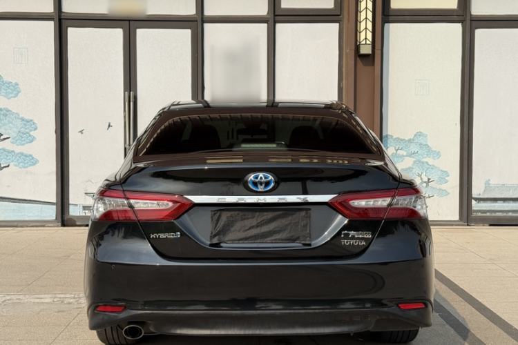 Used Toyota Camry 2018 Dual-Engine 2.5 HG Luxury Edition Exterior 4