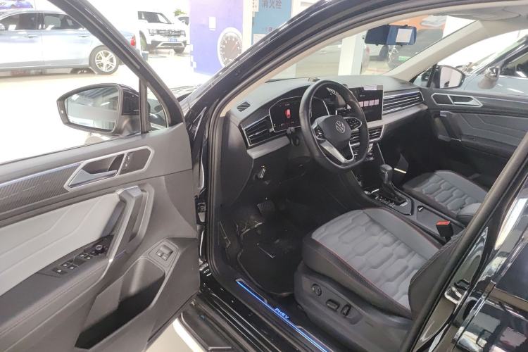 Used Volkswagen Tiguan L New Energy 2023 430 PHEV Plug-in Hybrid Flagship Edition Driver Seat