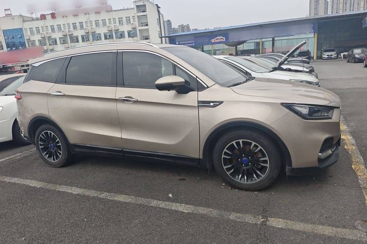 Used TRAUM S70 2018 1.5T Automatic Comfort Model 7 Seats
