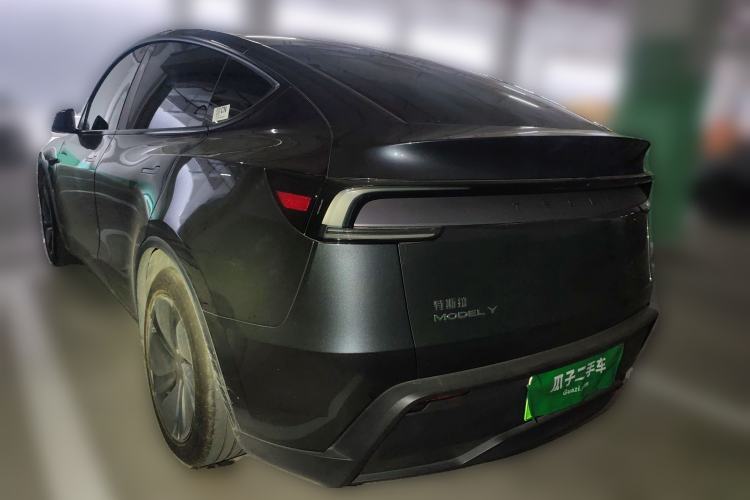 Used Tesla Model Y 2025 Rear-Wheel-Drive Version