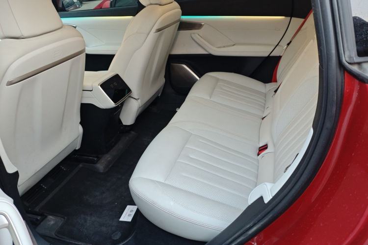 Used ONVO L60 2024 60 kWh All-Wheel Drive