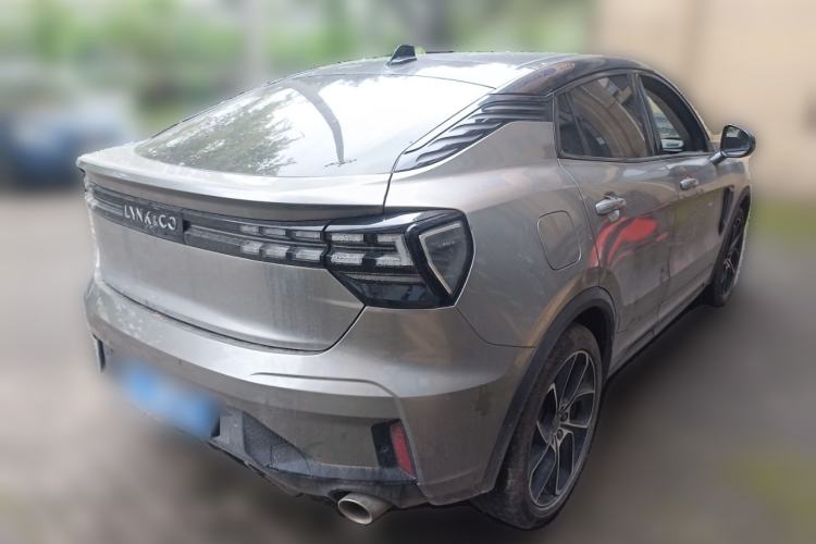 Used Lynk & Co 05 2022 2.0T Two-Wheel Drive Shine Halo Rear Right 45 Deg