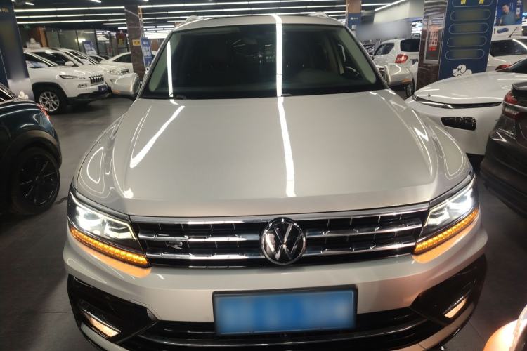 Used Volkswagen Tiguan L 2021 330TSI Automatic Two-Wheel Drive R-Line Flagship Edition
