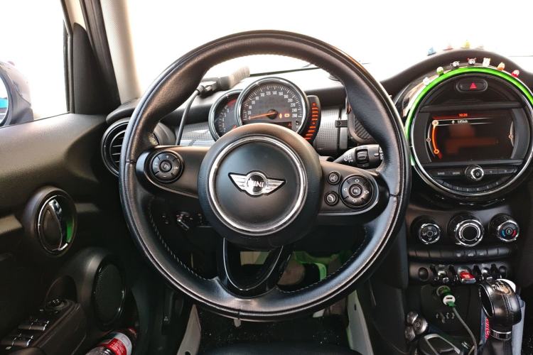 Used MINI MINI 2015 1.5T COOPER Fun Five-Door Edition