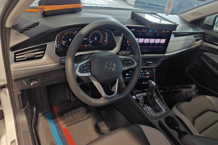 Used Volkswagen Bora 2025 300TSI DSG Prestige Edition Center Console