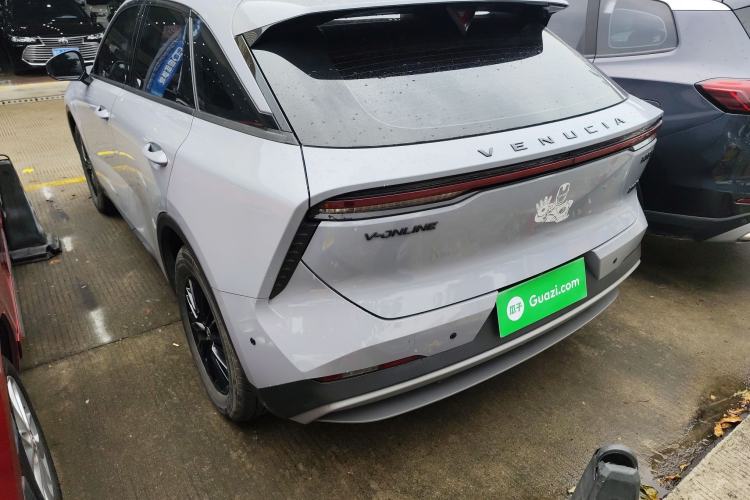 Used Venucia V 2021 260T Idol Edition