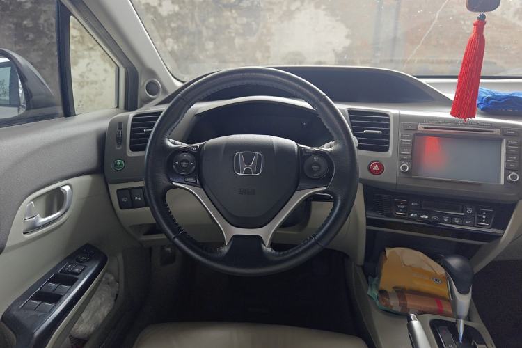 Used Honda Civic 2013 10th Anniversary 1.8L Automatic Luxury Edition Steering Wheel