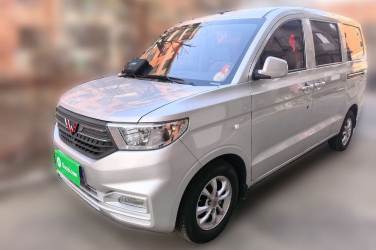 Used Wuling Hongguang V 2019 1.5L Jingqu Version China VI LAR