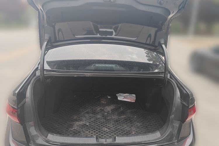 Used Volkswagen Sagitar 2025 300TSI DSG Excellence Edition Trunk