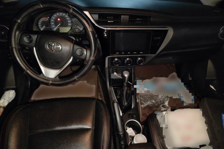 Used Toyota Levin 2017 Revised 185T CVT Elite Edition China V Standard Center Console