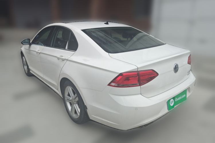 Used Volkswagen Lamando 2015 280TSI DSG Comfort Edition Rear Left 45 Deg