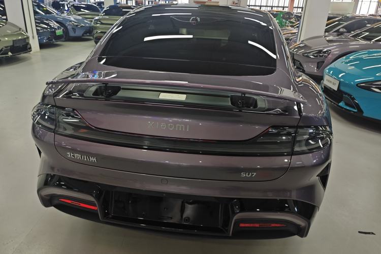 Used Xiaomi Auto SU7 2024 Four-Wheel Drive Ultra-Long Range Advanced Intelligent Driving Max Edition
