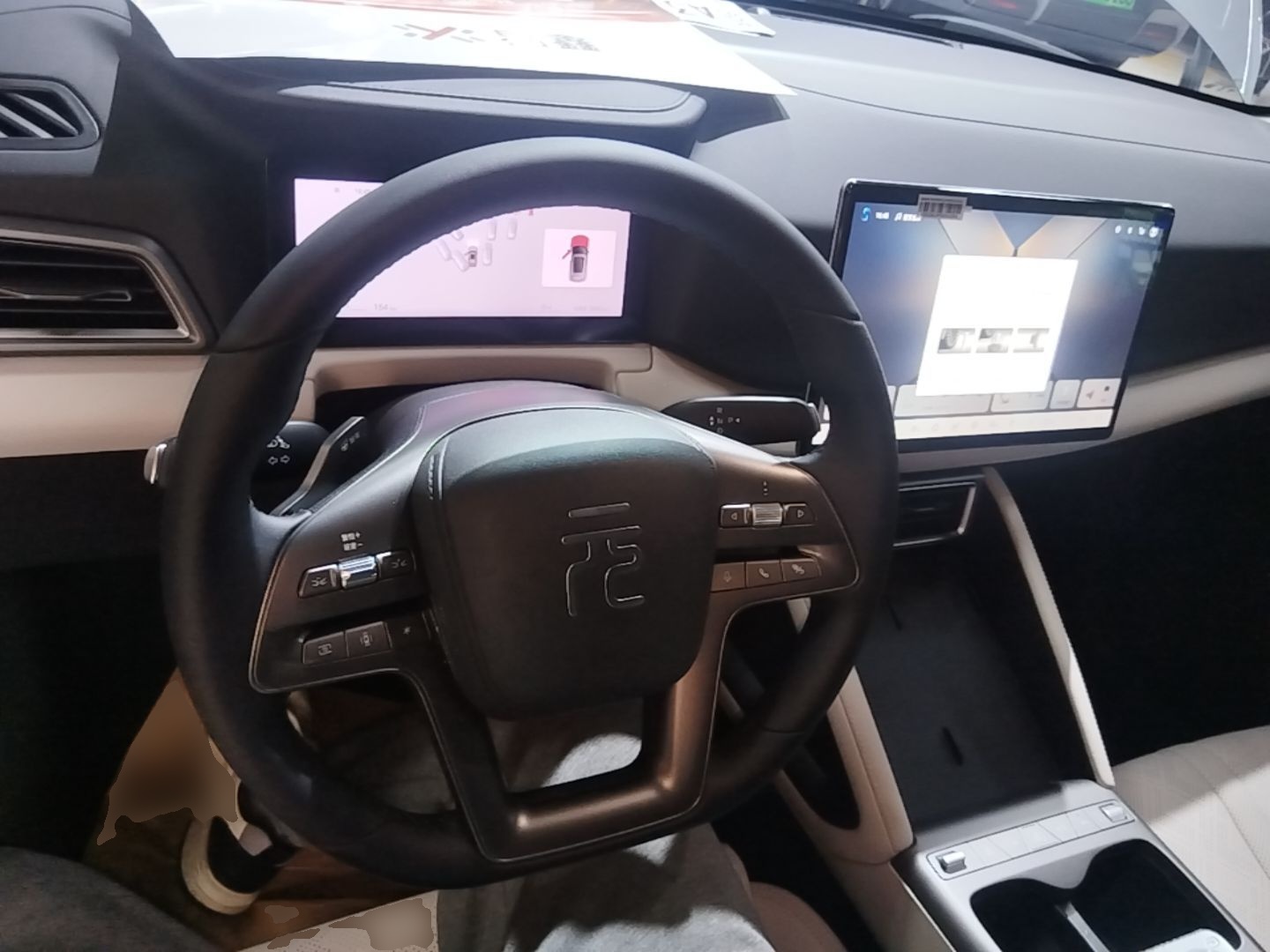 BYD Yuan UP 2025 Intelligent Driving Version 401 KM Dynamic Edition — снимка 14