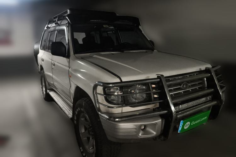 Used Leopaard Heijingang 2013 2.2L Manual 4x4 Standard Edition Front Right 45 Deg