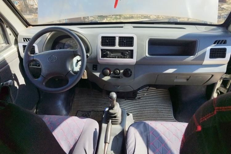 Used CHANGAN KAICHENG Xingguang 4500 2012 1.3L Base Version 4G13S1 Center Console