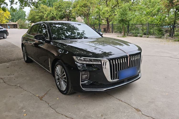 Used Hongqi H9 2020 2.0T Smart Connect Flagship Edition Front Right 45 Deg
