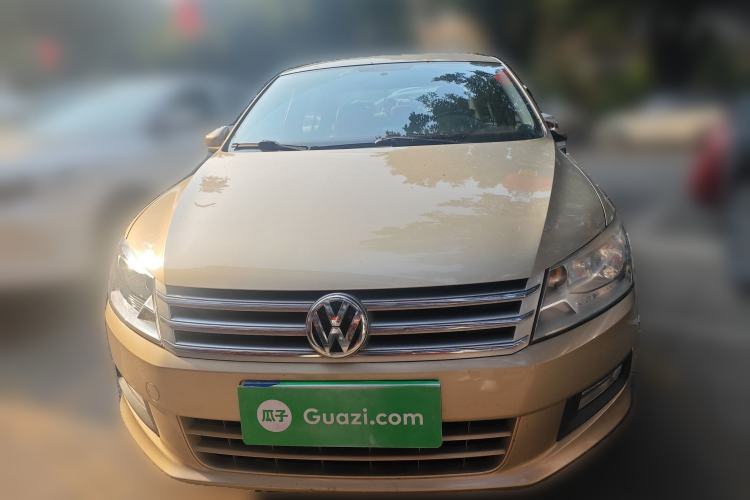 Used Volkswagen Santana 2013 1.6L Manual Comfort Edition Front