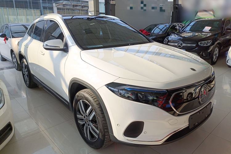 Used Mercedes-Benz EQA 2023 EQA 260 Front Right 45 Deg