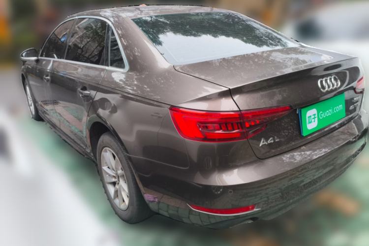 Used Audi A4L 2017 40 TFSI Ambition Edition
