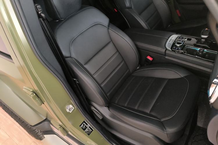 Used BAIC Off-Road BJ40 2021 2.0D Automatic Four-Wheel Drive Blade Hero Edition Adventurer Type Right Front Seat