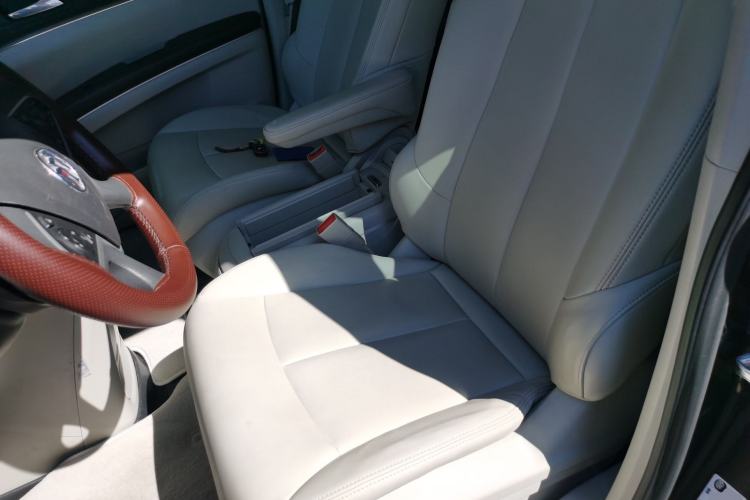 Used Buick GL8 2023 Land Executive Class Smart Enjoyment Model