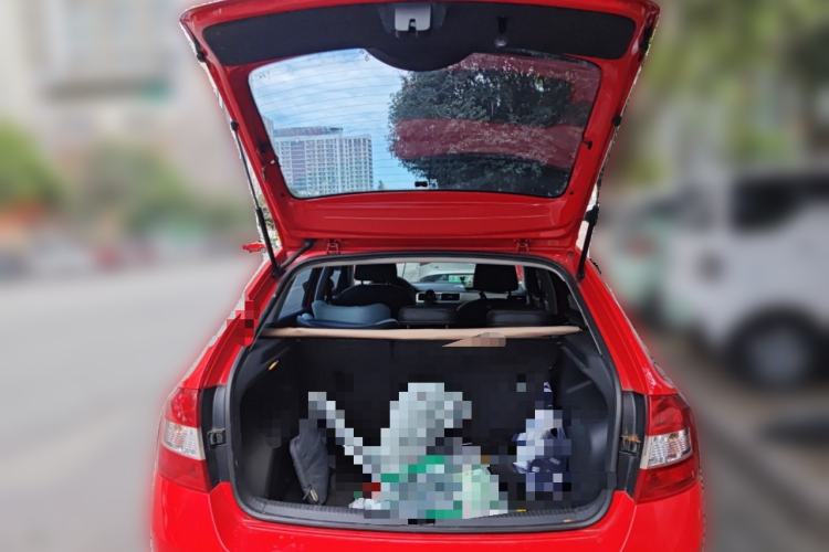 Used Skoda Rapid Spaceback 2016 1.6L Automatic Chuanxing Edition Trunk