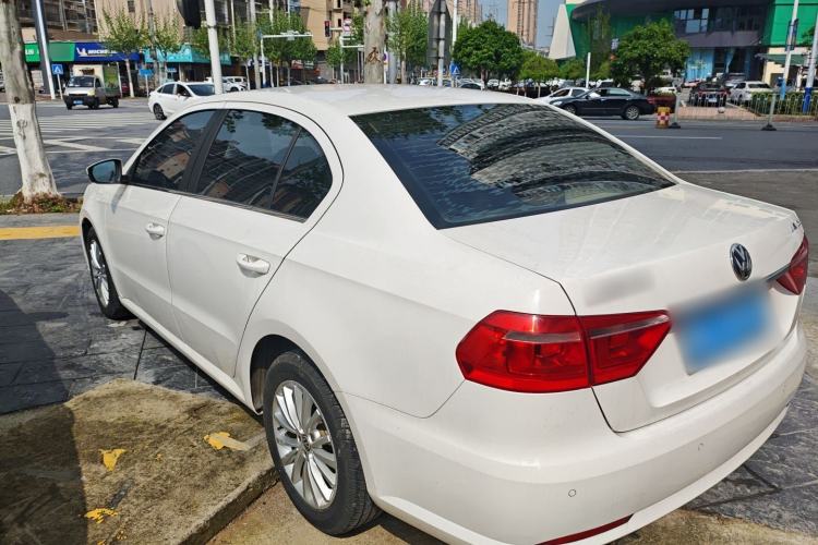 Used Volkswagen Lavida 2013 Revised Version 1.6L Automatic Luxury Edition
