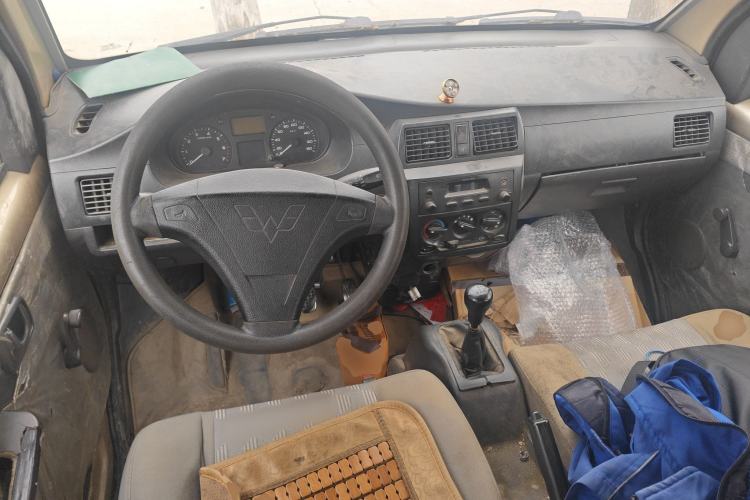 Used Wuling Rongguang 2011 1.2L Base Version