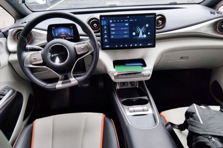 Used BYD Dolphin 2021 405 km Free Version
