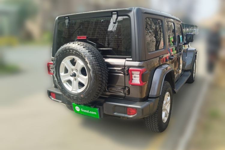 Used Jeep Wrangler 2019 2.0T Sahara Four-Door Version China VI Emission Standard
