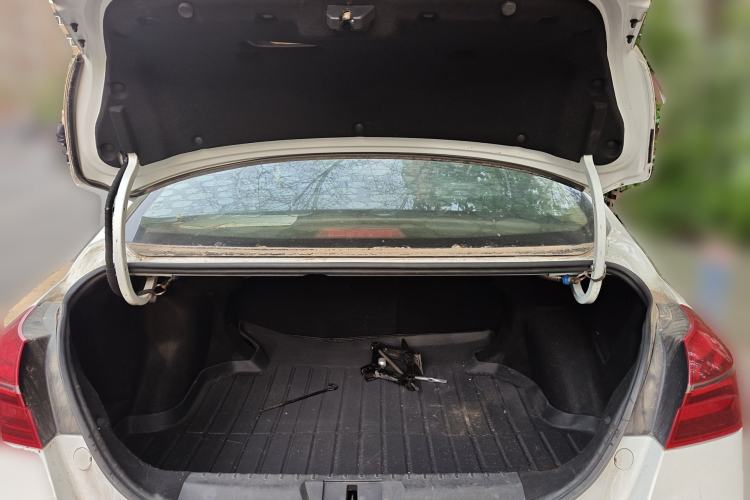 Used Geely Auto Emgrand 2018 1.5L CVT Upward Connect Edition Trunk